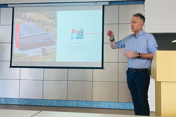 Boda Group sử dụng Thứ Bảy hàng tuần làm Ngày học tập để rèn luyện các kỹ năng khác nhau