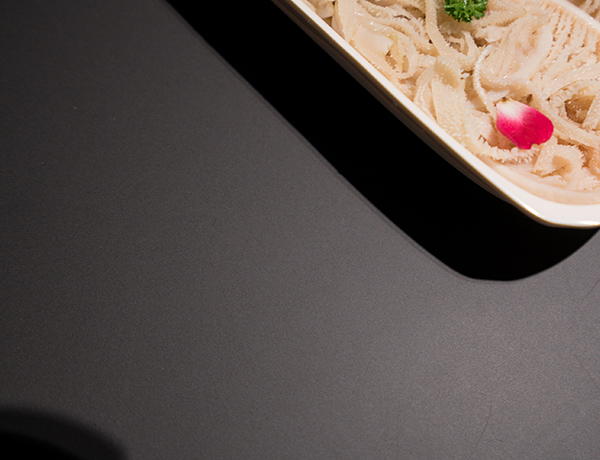 Mặt bàn tráng laminate nhỏ gọn chống ngón tay in